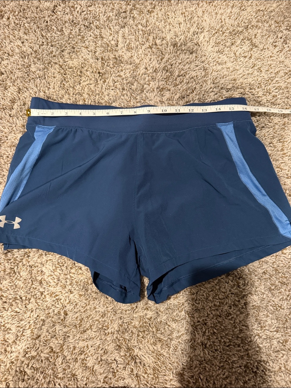 Under Armour Navy and Light Blue Women's Athletic Shorts EUC - Picture 5 of 6